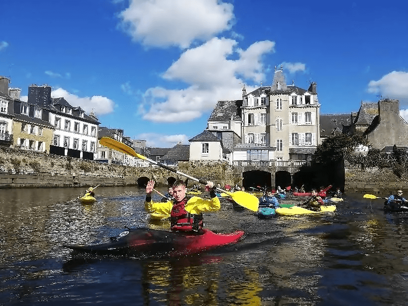 Tristan en kayak